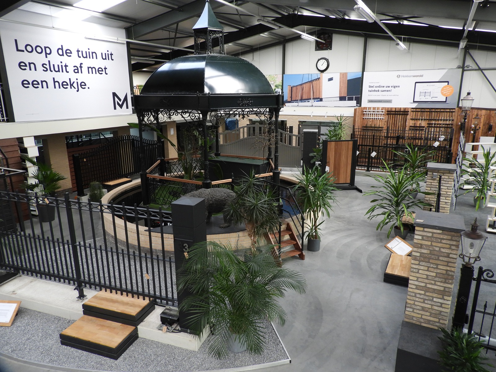 showroom-overview